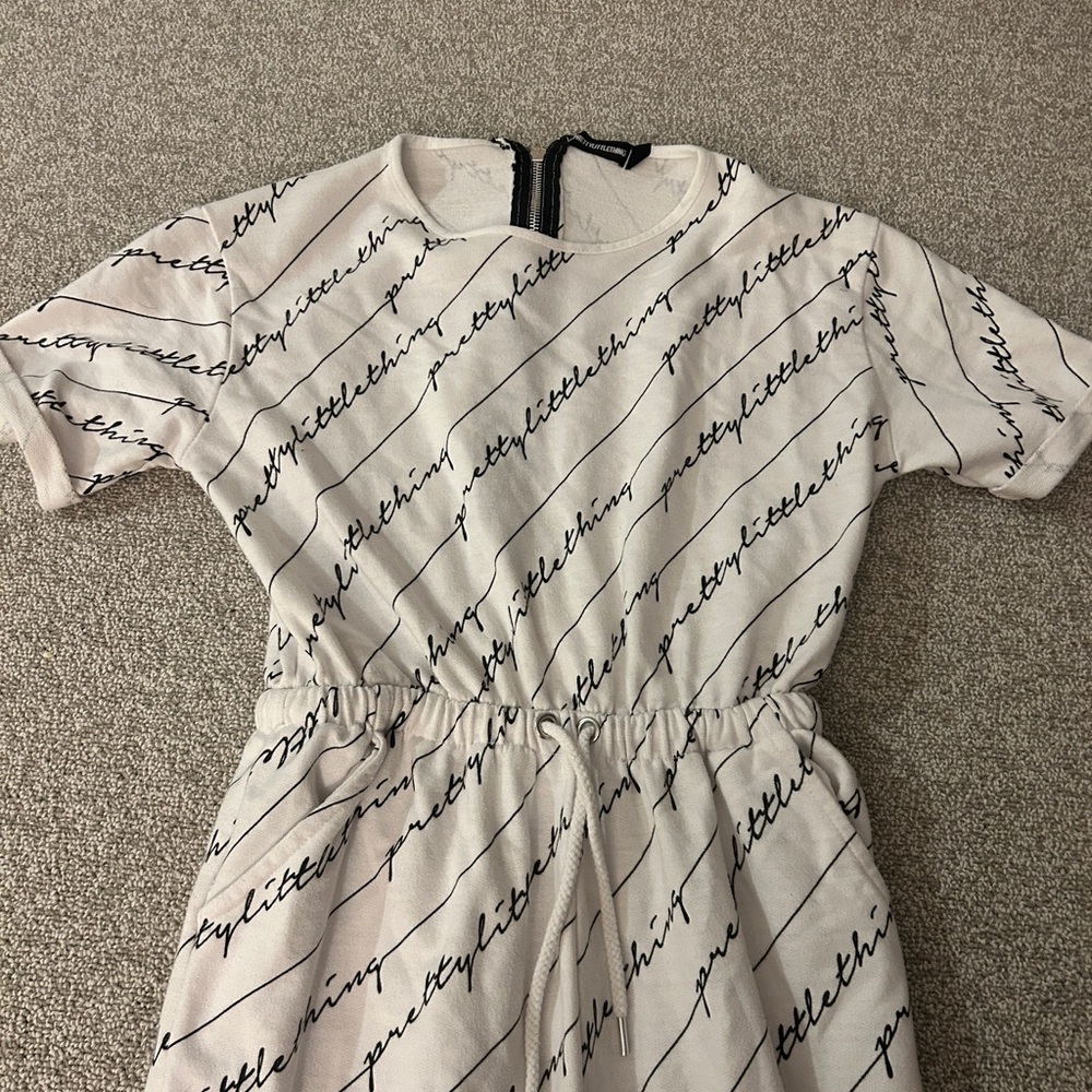 PrettyLittleThing White Script Jumpsuit - Picture 2 of 4